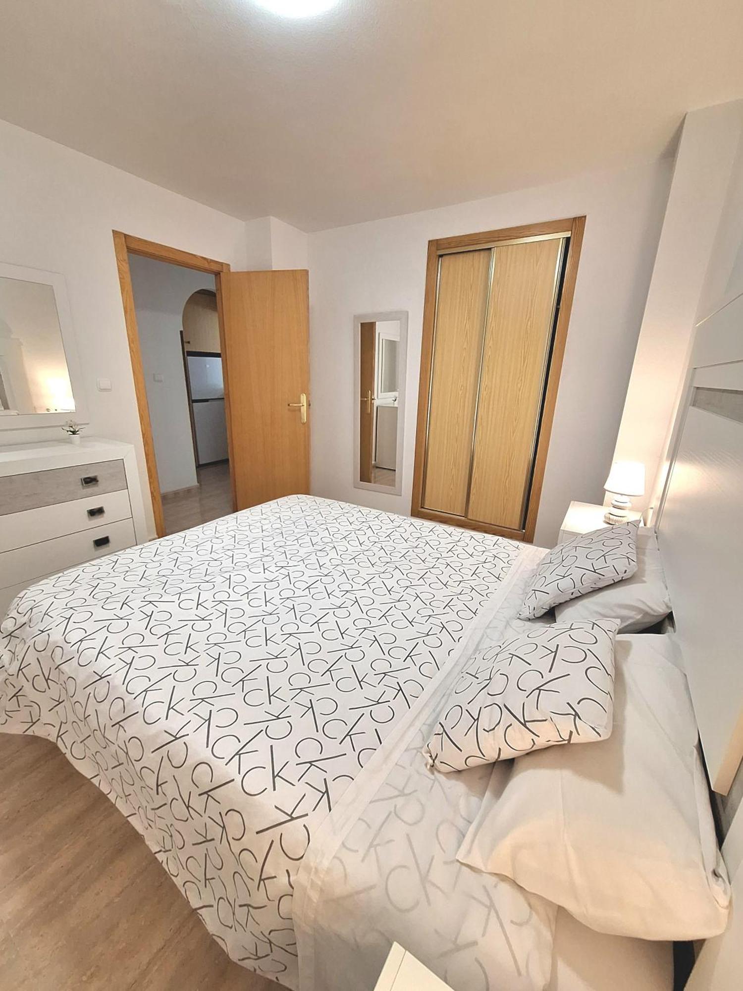 M&R Trini Beach, Parking Privado Torrevieja Zewnętrze zdjęcie